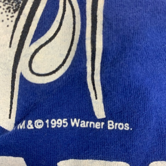 Vintage 1995 Looney Tunes T-Shirt. - Picture 3 of 5